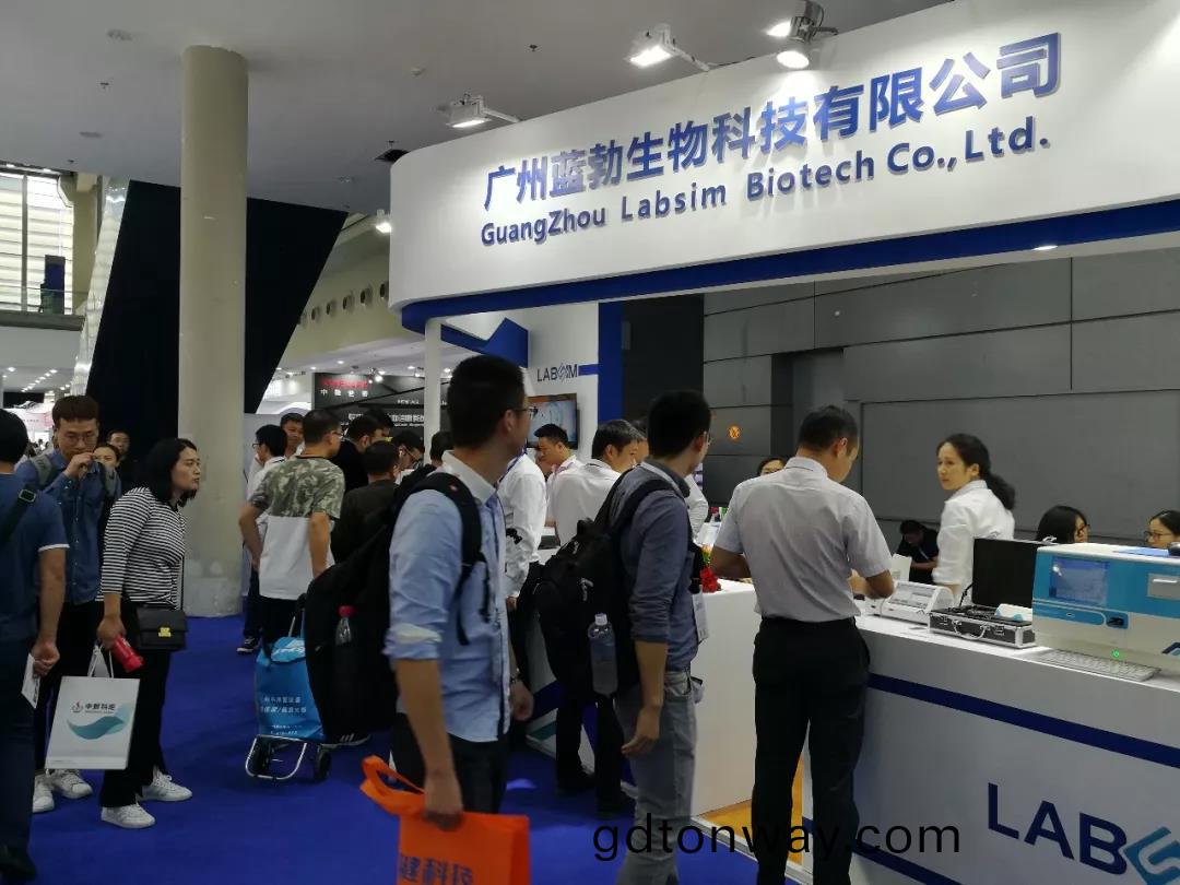 蓡(shen)展第80屆(jie)中國(guo)國際醫療器械(xie)愽(bo)覽(lan)會